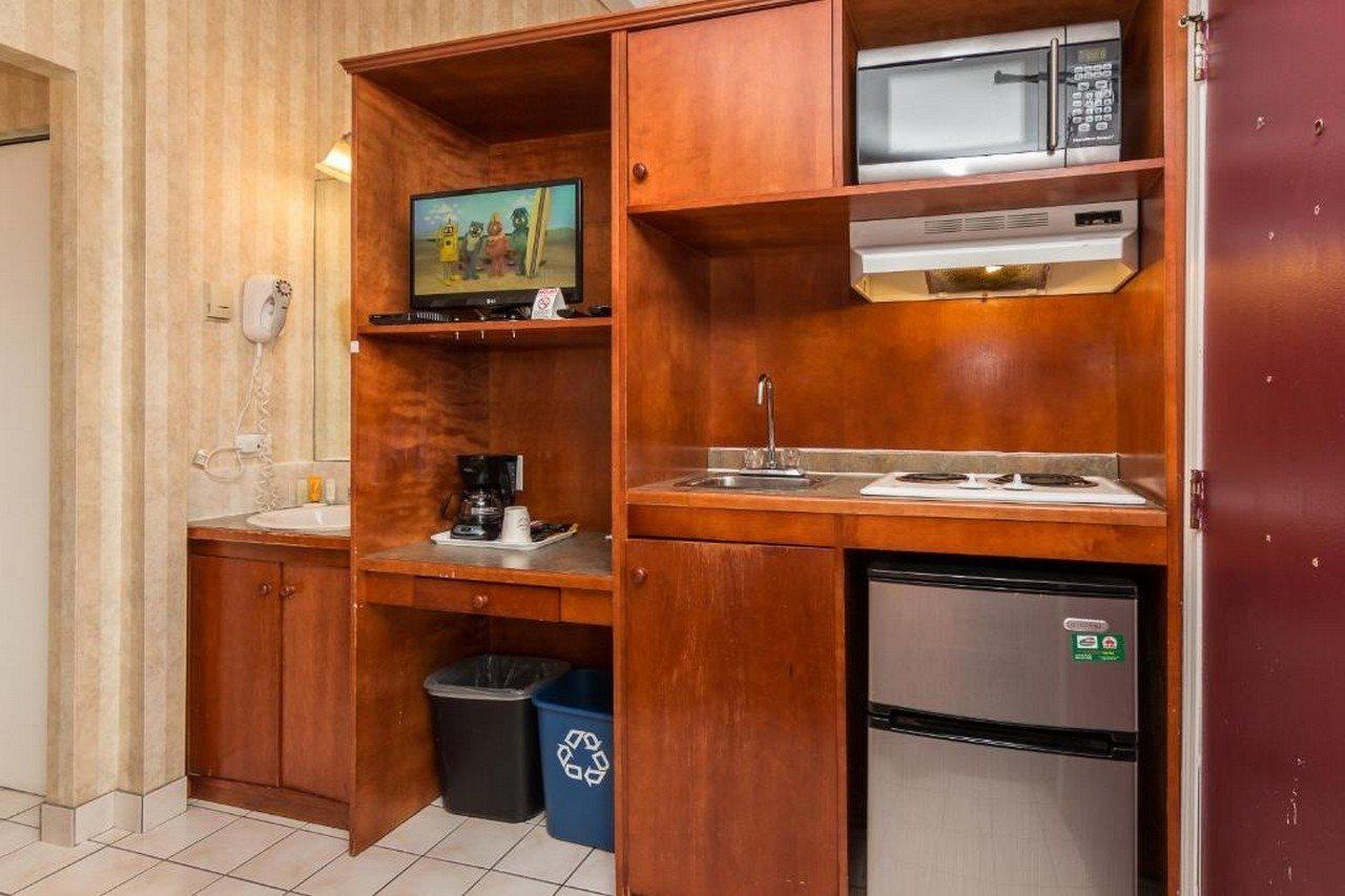Canadas Best Value Inn Chinook Station Calgary Bagian luar foto