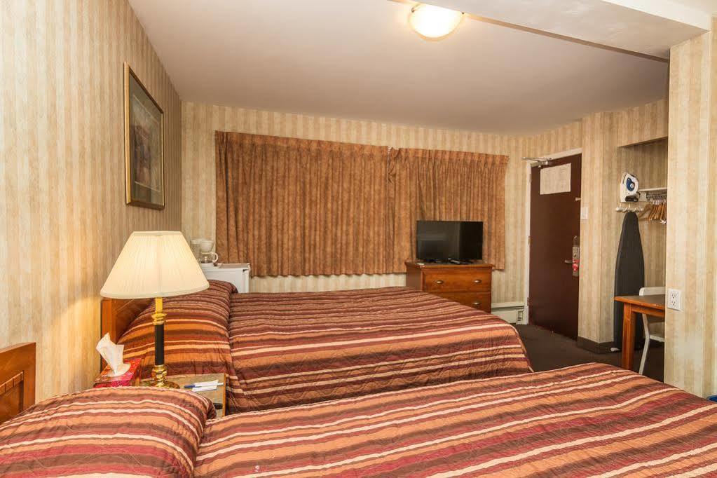 Canadas Best Value Inn Chinook Station Calgary Bagian luar foto