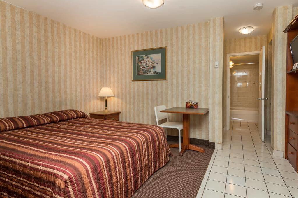 Canadas Best Value Inn Chinook Station Calgary Bagian luar foto
